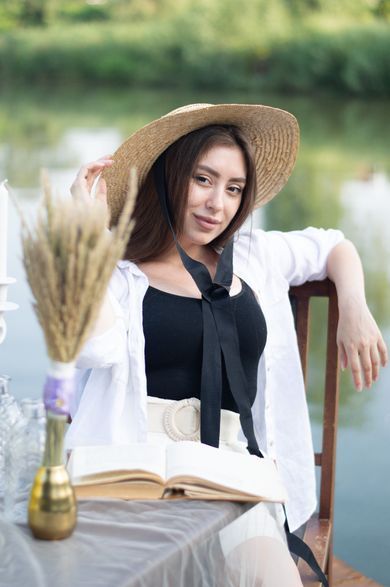 nature, portrait, bachelorette