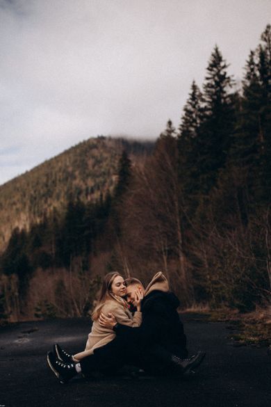 couple, ukraine, content