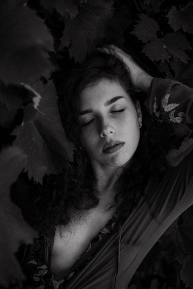 boudoir, blackandwhite, portrait, content