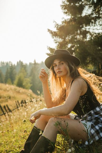 nature, portrait, content