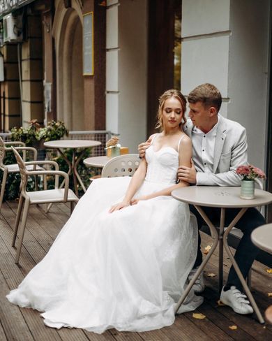 couple, street, wedding