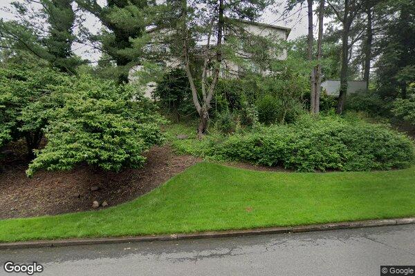 Street view of 63 Eisenhower Dr, Cresskill, NJ 07626