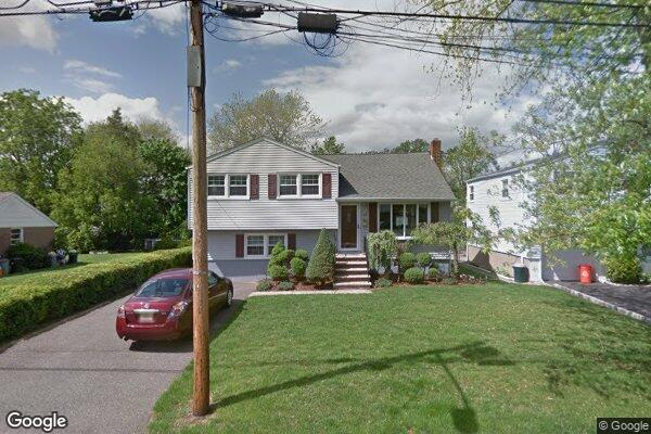 Street view of 118 Lenox, Dumont, NJ 07628