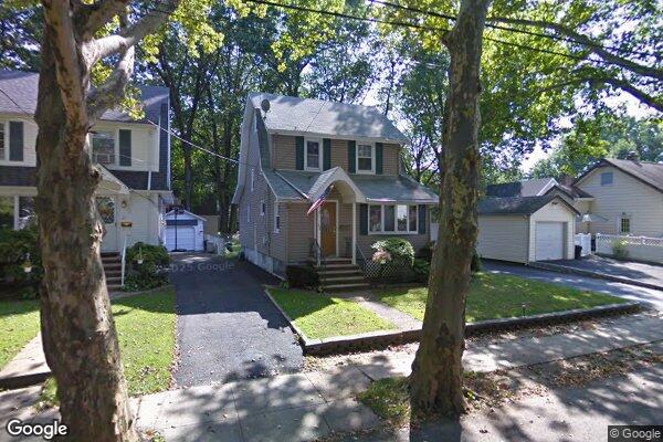 Street view of 143 Delaware Ave, Dumont, NJ 07628