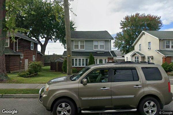 Street view of 182 Park Ave, Dumont, NJ 07628