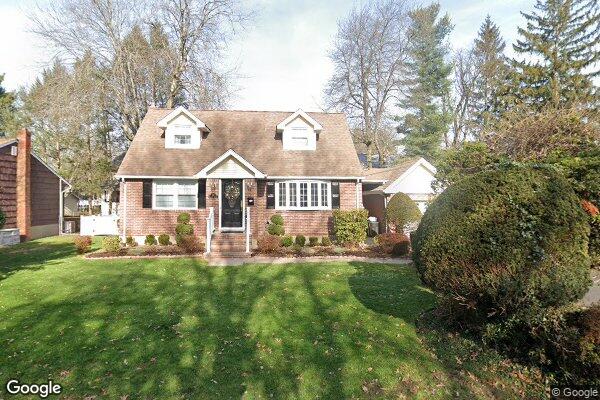 Street view of 20 Blauvelt, Dumont, NJ 07628
