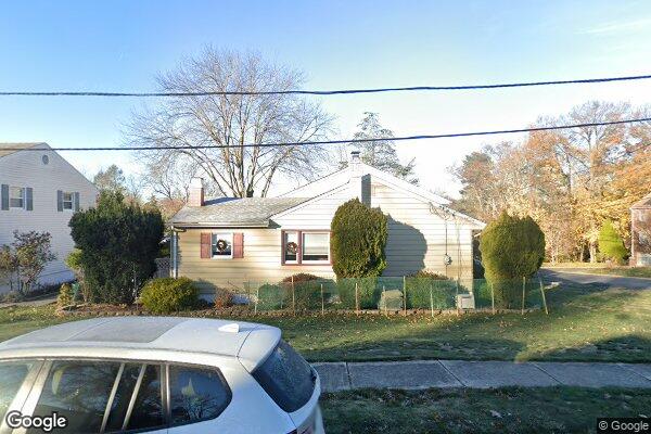 Street view of 2 Nell Ct, Dumont, NJ 07628