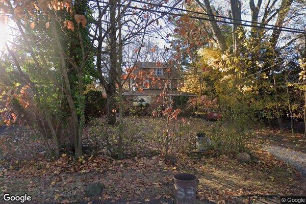 Street view of 33 Laurel Ave, Dumont, NJ 07628