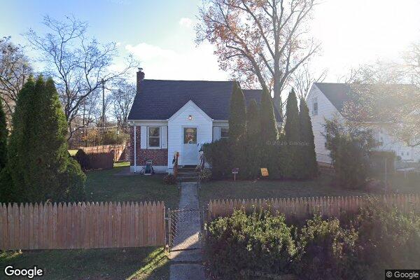 Street view of 3 Fleetwood, Dumont, NJ 07628