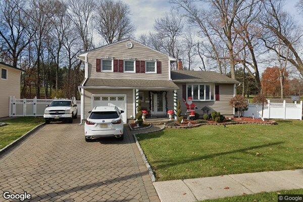 Street view of 44 Cole Ct, Dumont, NJ 07628