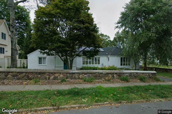 Street view of 266 Poplar Ave, Hackensack, NJ 07601