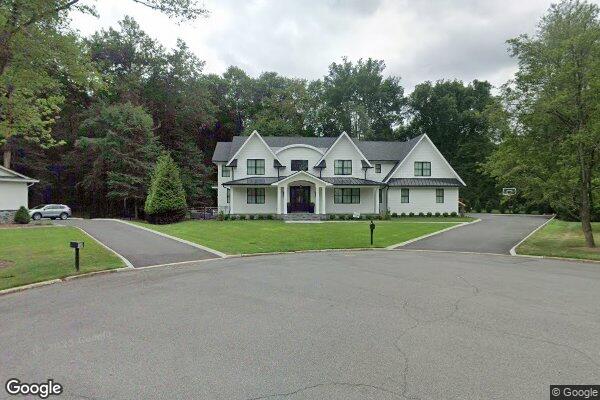 Street view of 3 Iris Ct, Old Tappan, NJ 07675