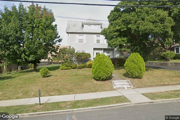 Street view of 1023 Maple Ave, Ridgefield, NJ 07657