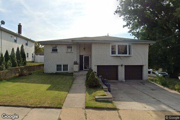 Street view of 1044 Maple Ave, Ridgefield, NJ 07657