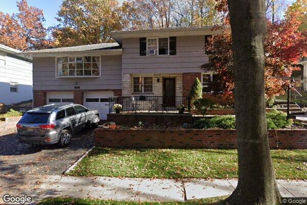 Street view of 596 Oak St, Ridgefield, NJ 07657