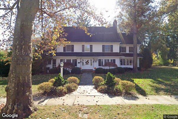 Street view of 82 Fairmount Rd, Ridgewood, NJ 07450