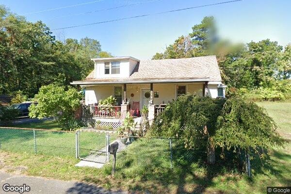 Street view of 219 Arthur Ave, Chesilhurst, NJ 08089