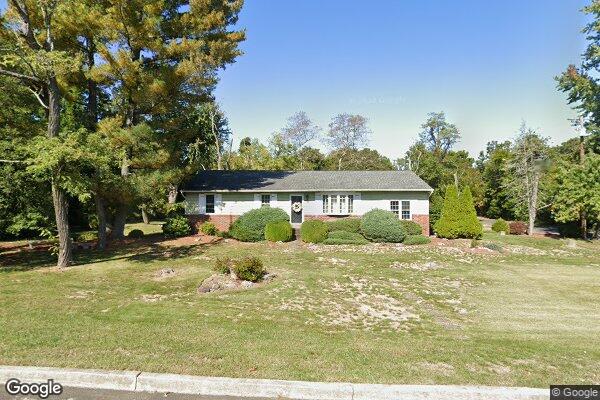 Street view of 321 Garfield Ave, Chesilhurst, NJ 08089