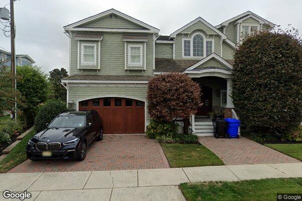 Street view of 475 42nd St, Avalon, NJ 08202