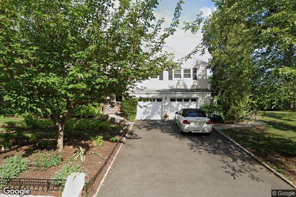 Street view of 11 Ln Ct, Montclair, NJ 07043