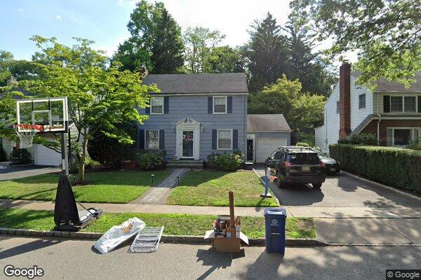 Street view of 32 Marquette Rd, Montclair, NJ 07043