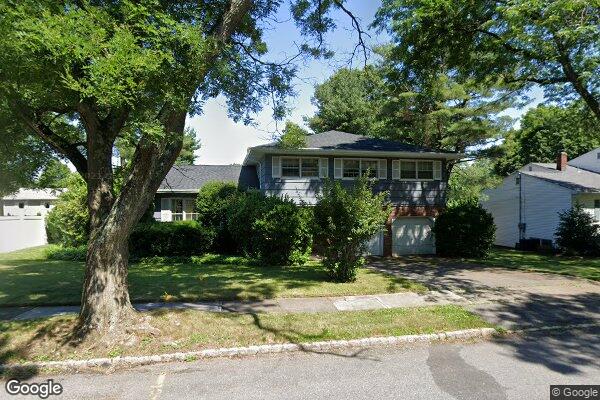 Street view of 34 Fairview Pl, Montclair, NJ 07043