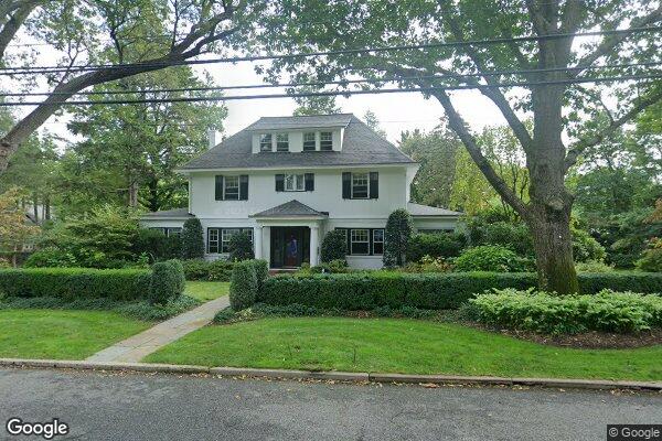Street view of 533 Park St, Montclair, NJ 07043