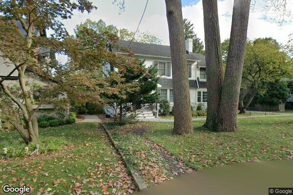 Street view of 559 Park St, Montclair, NJ 07043