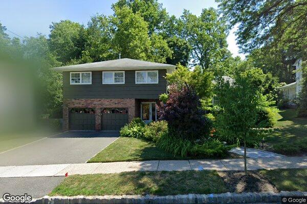 Street view of 8 Fairview Pl, Montclair, NJ 07043