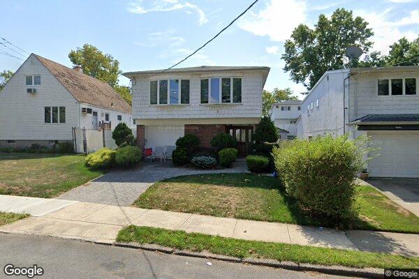 Street view of 8 Monroe Pl, Montclair, NJ 07950