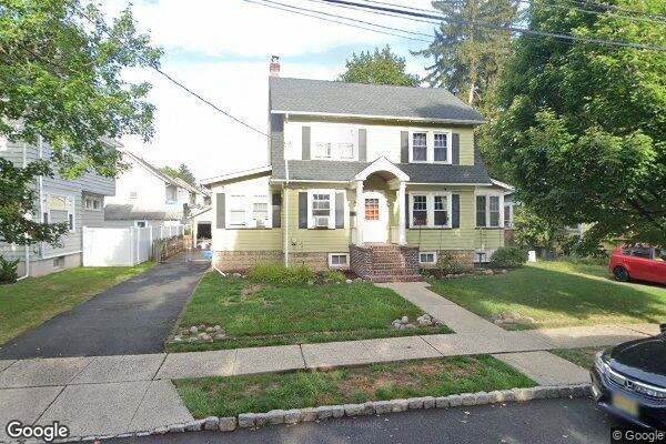 Street view of 8 Pierson Pl, Montclair, NJ 07042