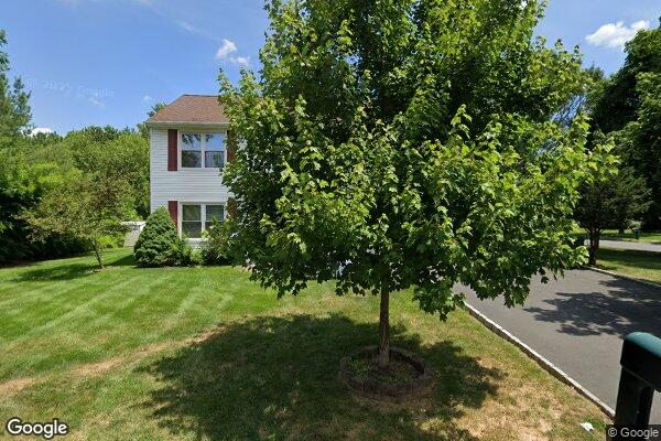 Street view of 2 Thatcher Ct, Edison, NJ 08820