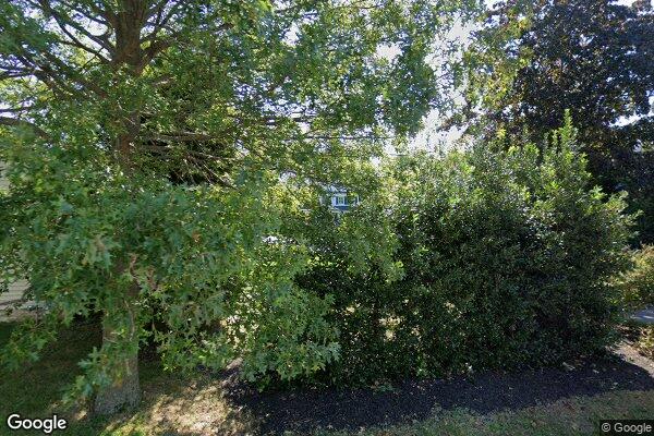 Street view of 10 Bay St, Rumson, NJ 07760