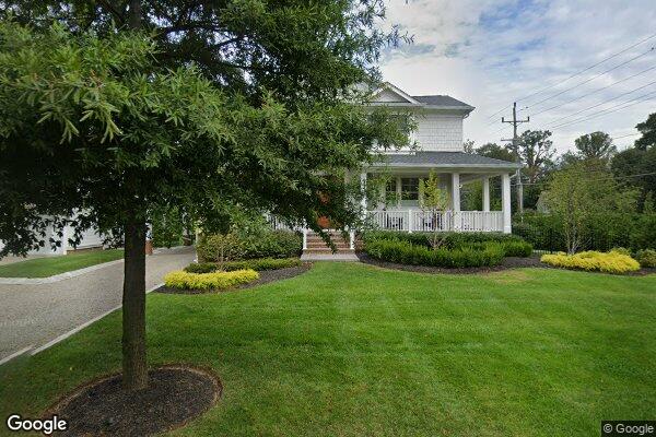 Street view of 2 Clover Ln, Rumson, NJ 07760