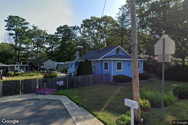 Street view of 422 Springfield Ave, Pine Beach, NJ 08741