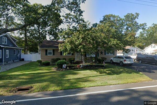 Street view of 611 Springfield Ave, Pine Beach, NJ 08741