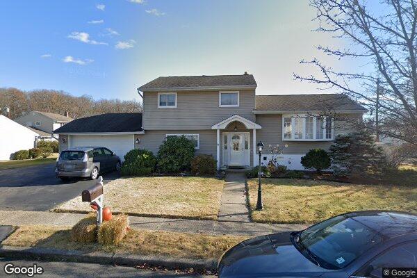 Street view of 21 Maple Ln, Totowa, NJ 07512