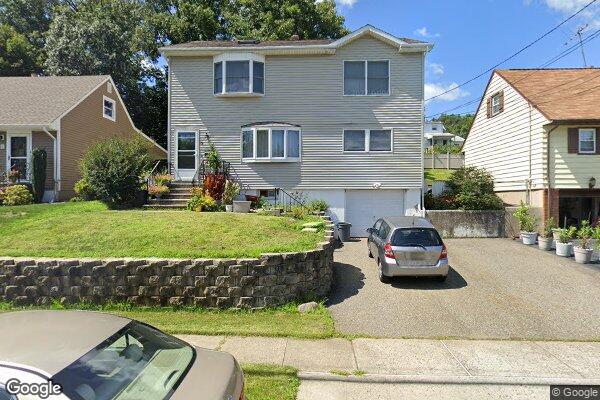 Street view of 8 Highview Ave, Totowa, NJ 07512