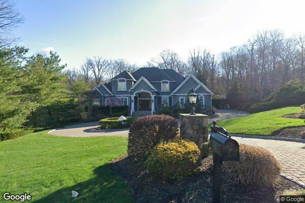 Street view of 165 Knightsbridge, Watchung, NJ 07069