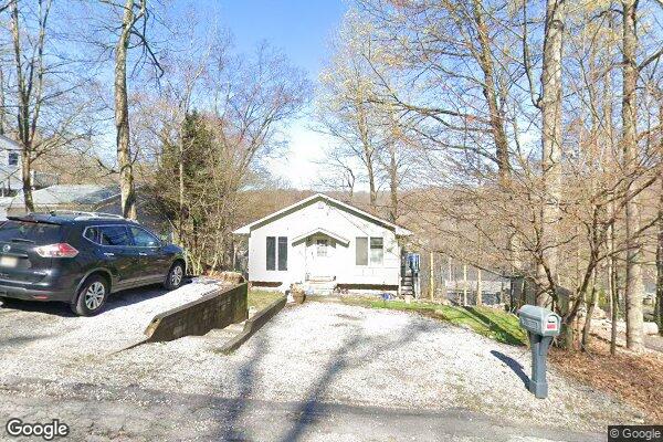 Street view of 31 Pine St, Vernon, NJ 07462