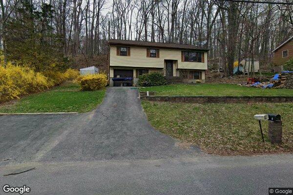 Street view of 8 Panorama Dr, Vernon, NJ 07461
