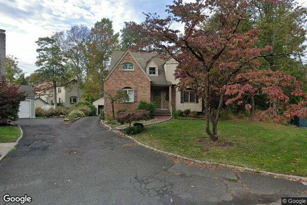 Street view of 18 Crescent Pl, Cranford, NJ 07016