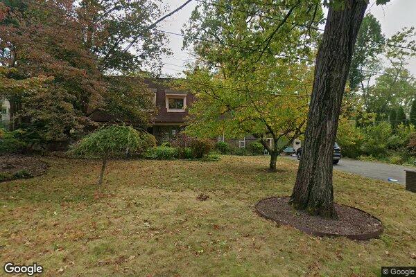 Street view of 31 Seneca Rd, Cranford, NJ 07016
