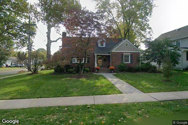 Street view of 624 Brookside Pl, Cranford, NJ 07016