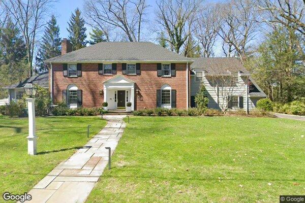 Street view of 55 Silver Lake Dr, Summit, NJ 07901