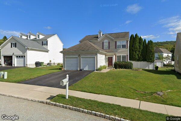 Street view of 29 Rolling Rapids Ct, Hackettstown, NJ 07840