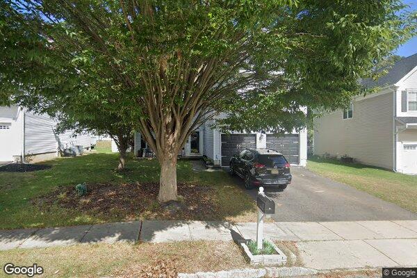 Street view of 32 Saxton Dr, Hackettstown, NJ 07840