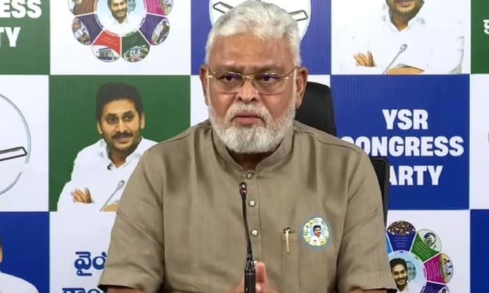 మాజీ మంత్రి అంబటి రాంబాబుపై కేసు నమోదు