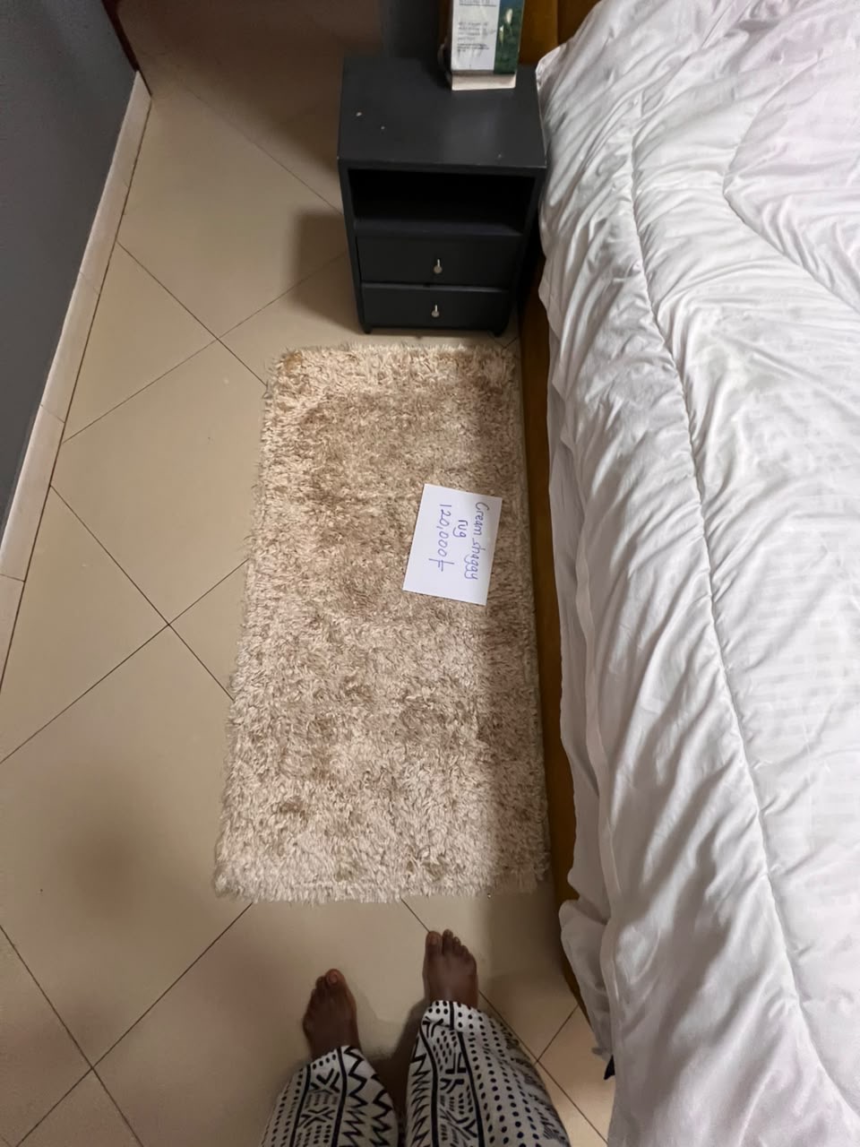 Cream shaggy rug