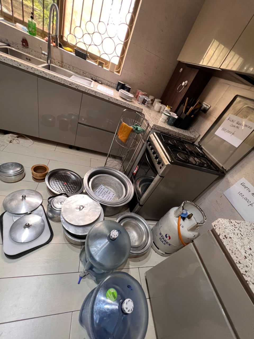 Kitchen pots, pans and serving dishes